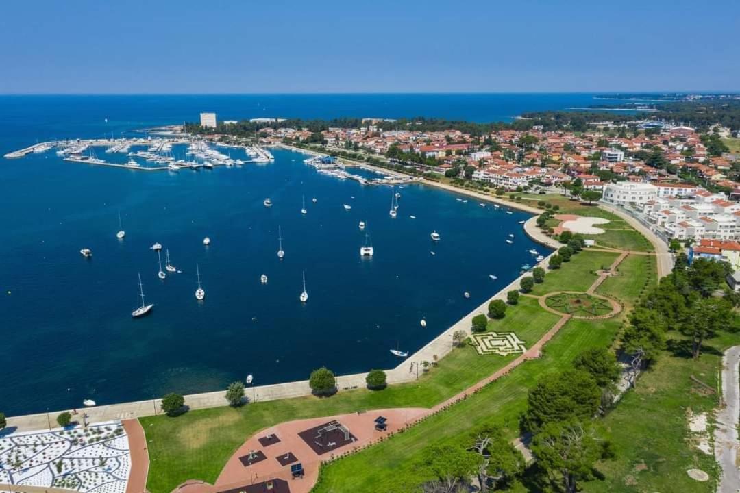 Appartmani Punta Umag Exteriör bild