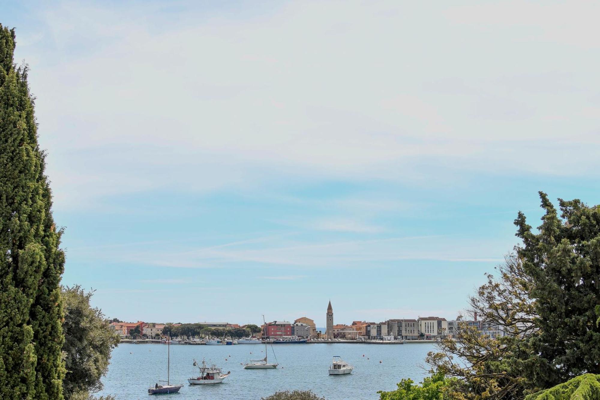 Appartmani Punta Umag Exteriör bild