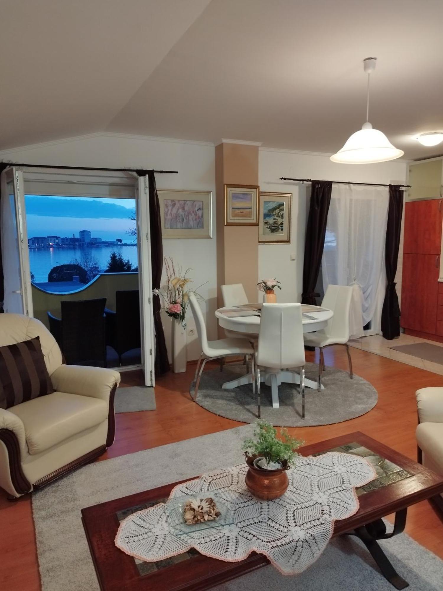 Appartmani Punta Umag Exteriör bild